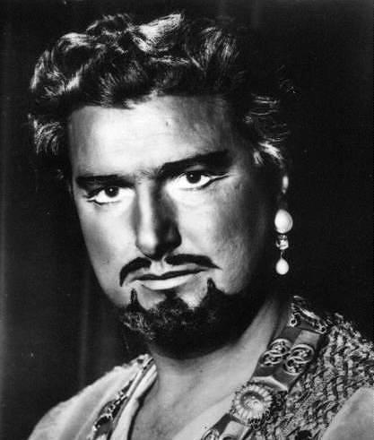 Picture of Gilbert Py as Otello
