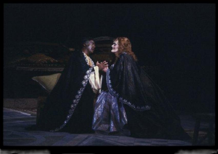 Picture of Angelo Marenzi as Otello with Joan Sutherland