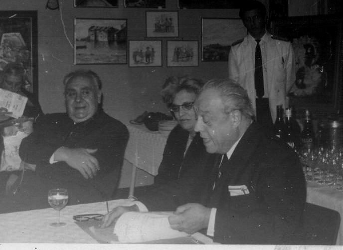 Picture of Georges Genin during a conference he gave on 20 Dember 1969 in Marseille to the les Amis du Théâtre Lyrique for the introduction of his new 45 EP record