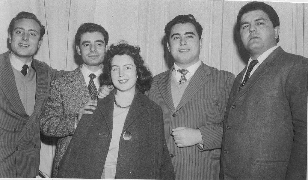 Picture of Franco Gigli with Enzo Gigli,  Giuseppe Tomaselli, Vito Mirra and Renata