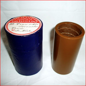 Picture of a cylinder sung by Julián Biel